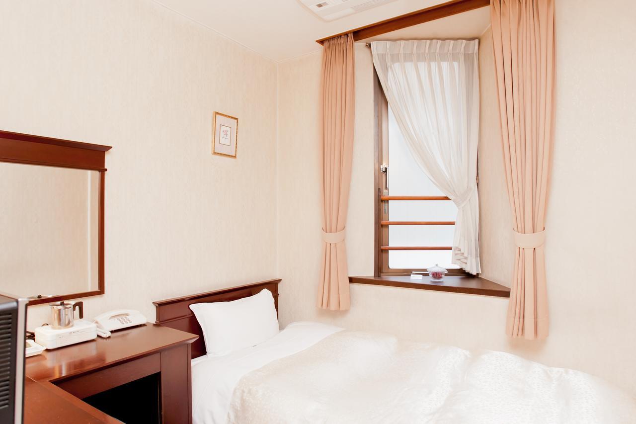 Hotel Hanakomichi Nara Exteriör bild