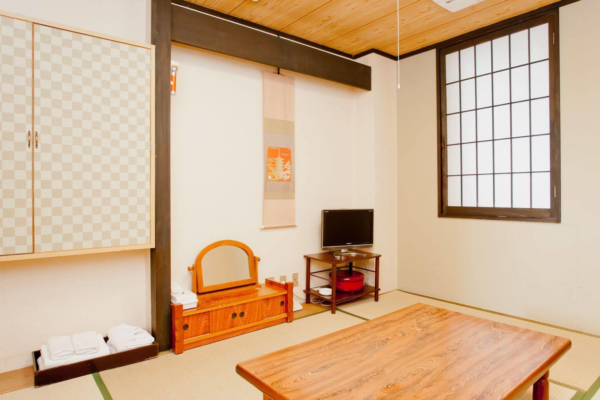 Hotel Hanakomichi Nara Exteriör bild