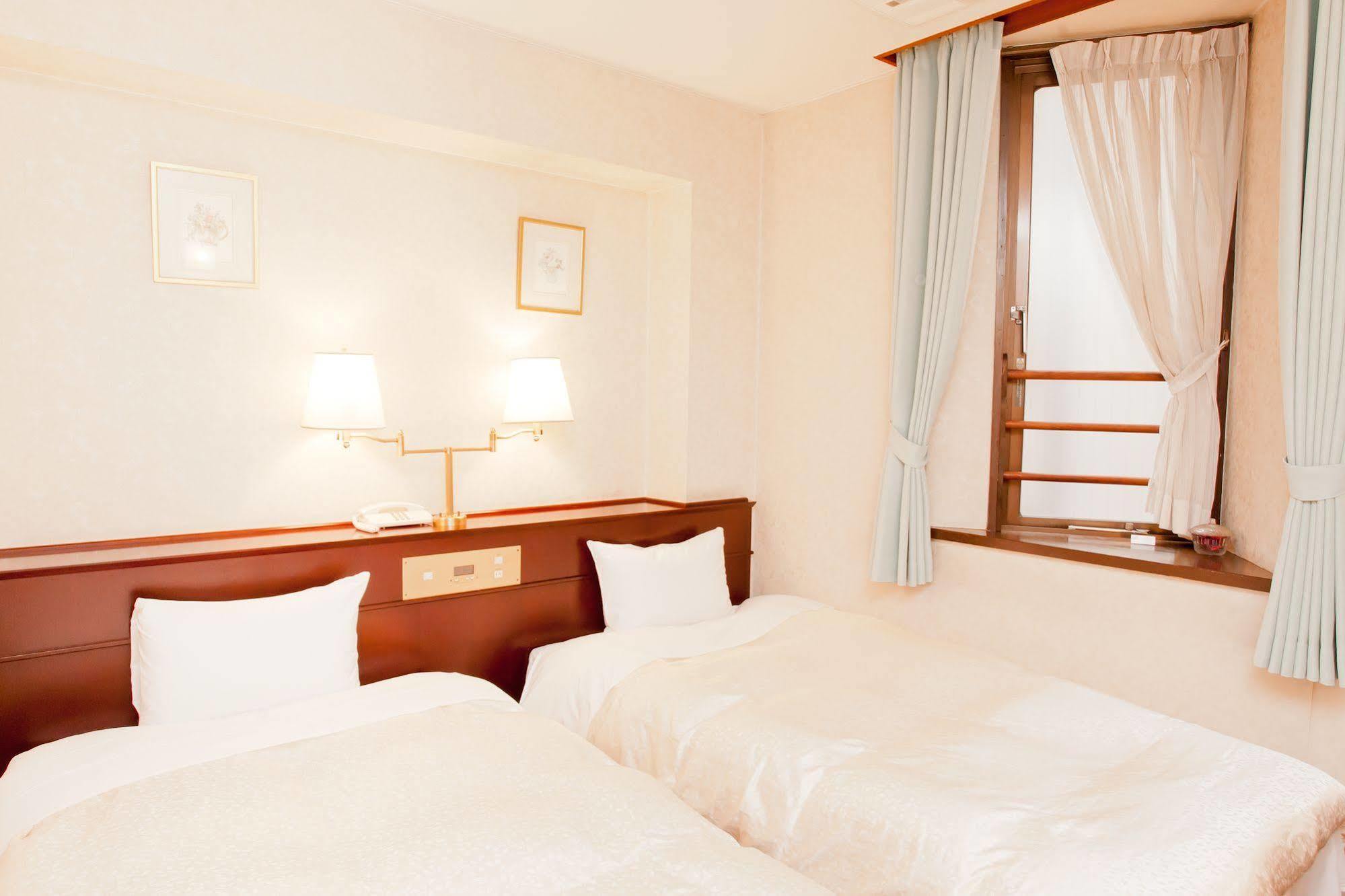 Hotel Hanakomichi Nara Exteriör bild